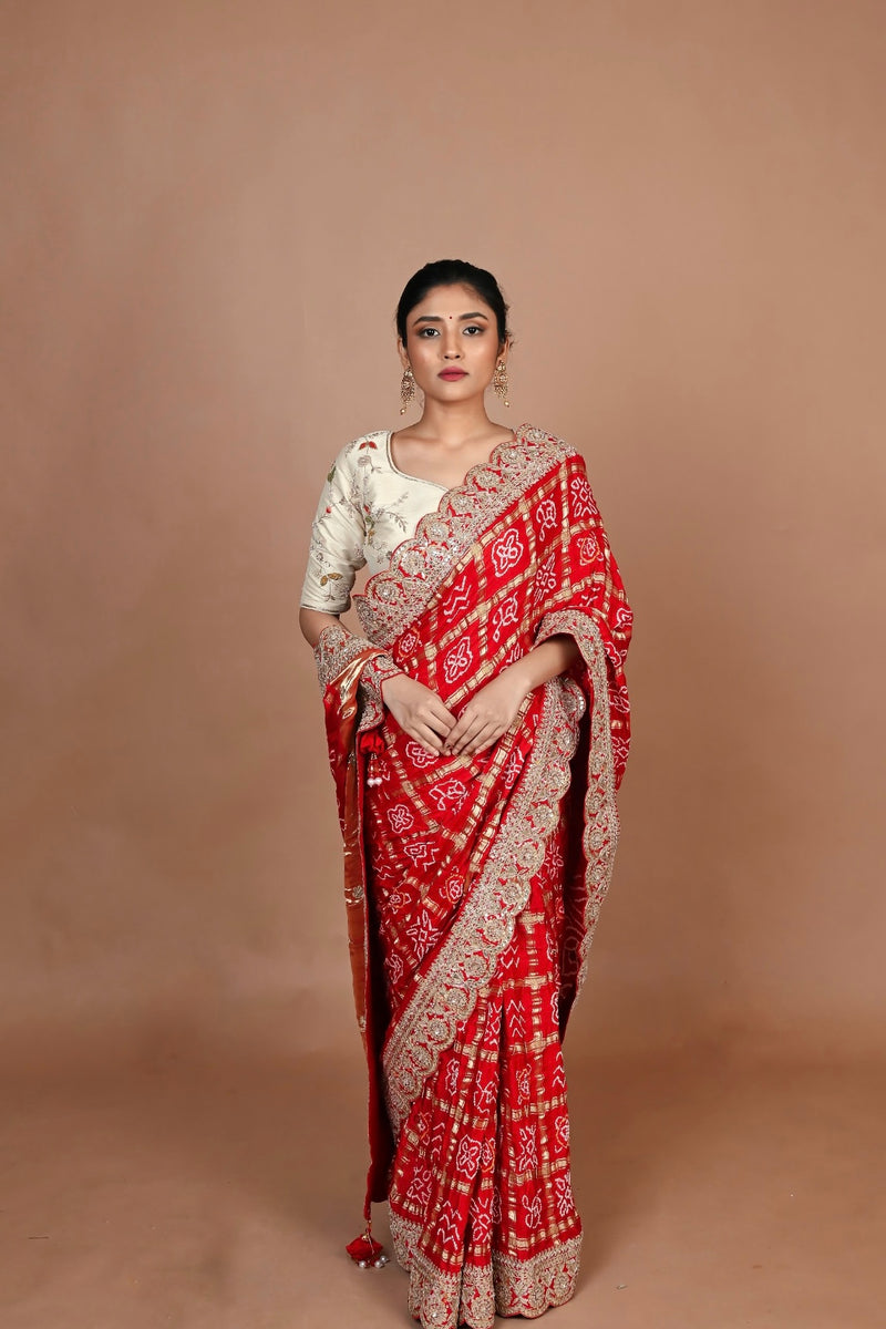 RED BANDHANI