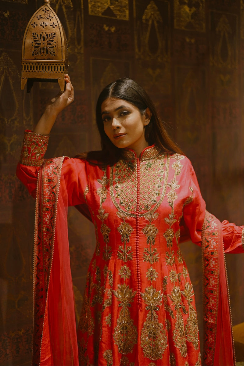 RED HEAVY SUIT WITH POTLI BAG